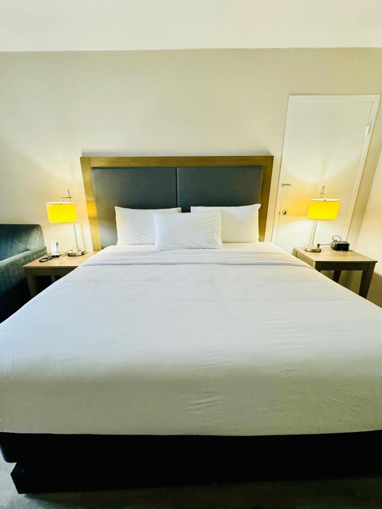 Silver Hotel